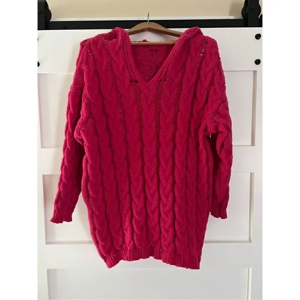 Hot pink braided hooded sweater size 1xl